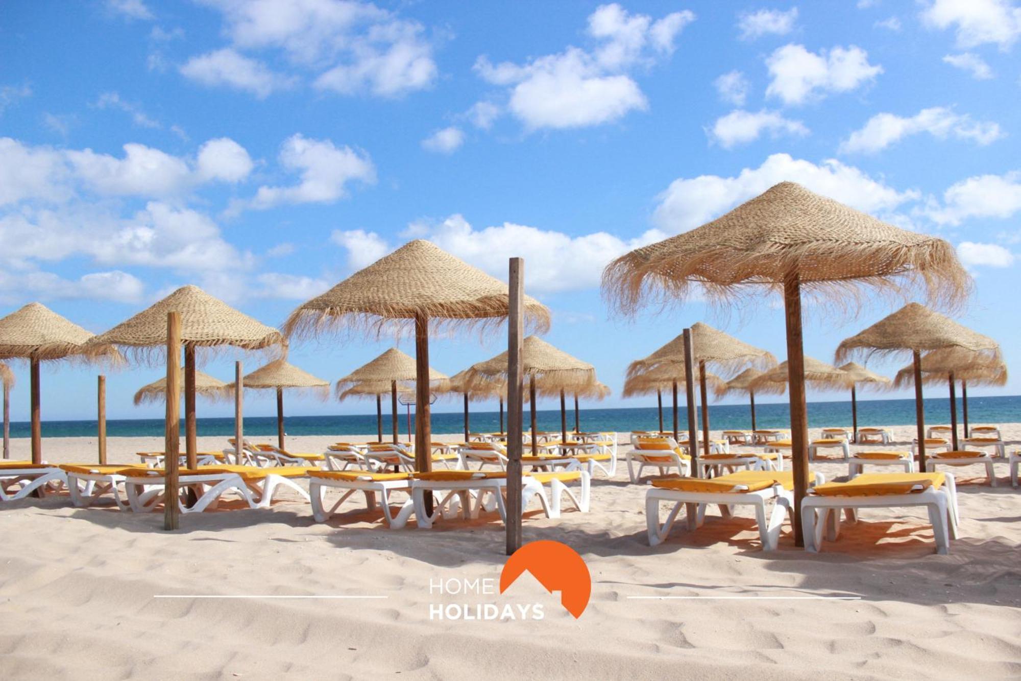 #212 Magna 106b By Holidays Apartment